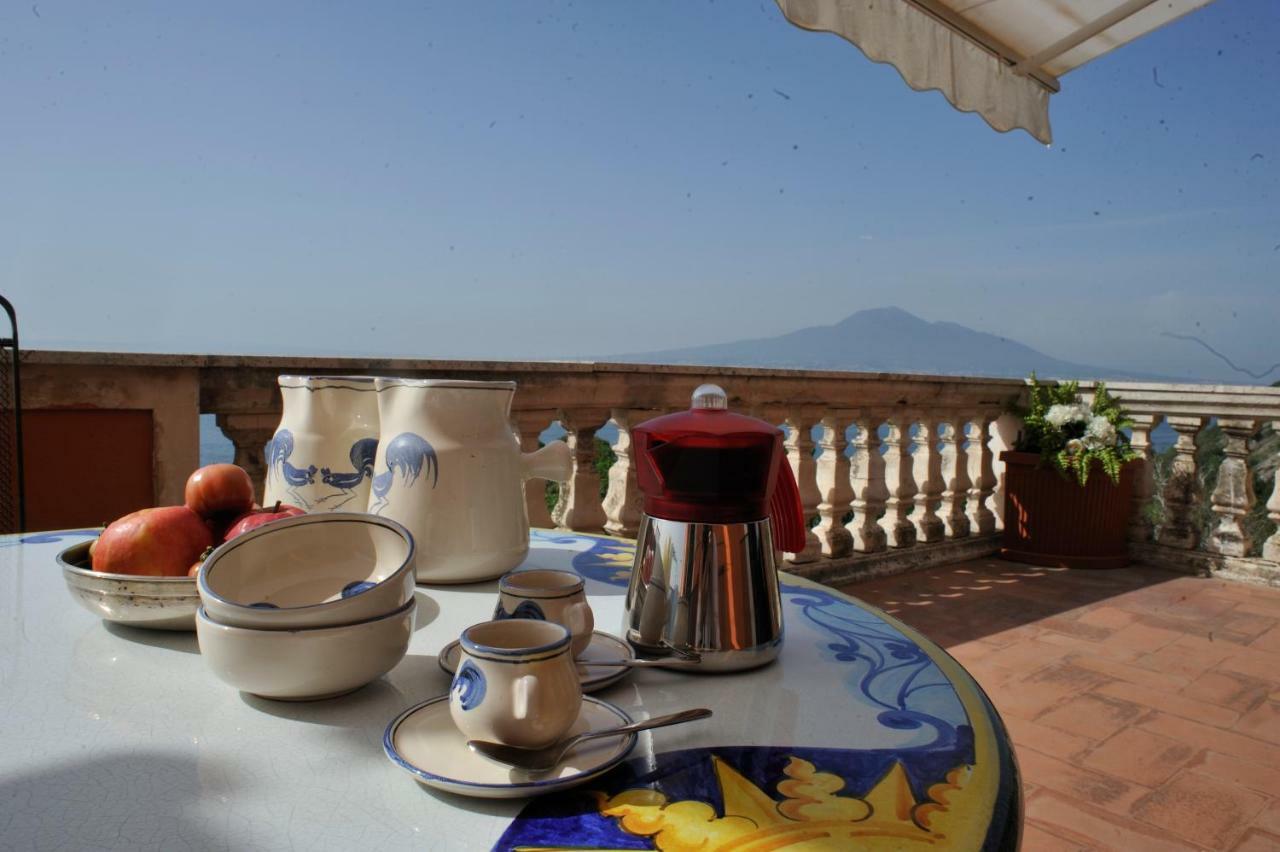 Villa Margi Vico Equense Eksteriør bilde